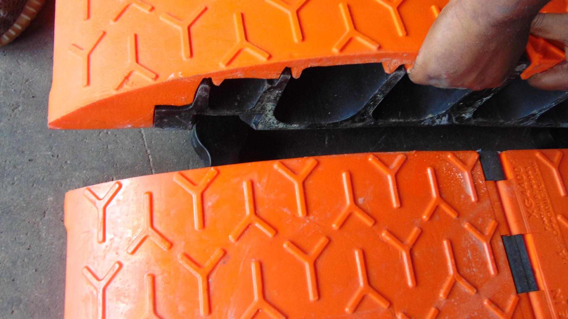 Cable Ramp Protector - 40" x 27-1/2" x 7-1/4"