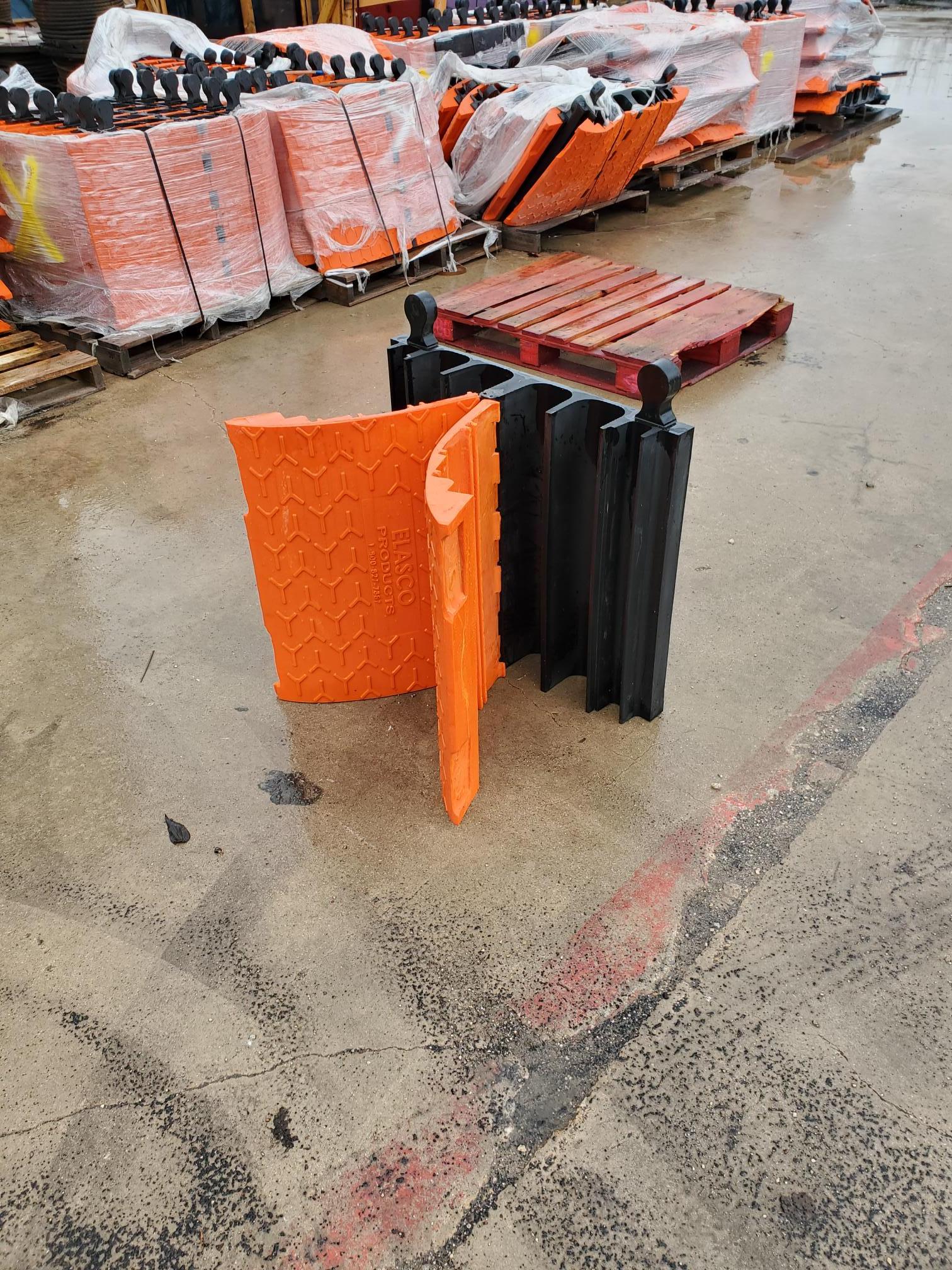 Cable Ramp Protector - 40" x 27-1/2" x 7-1/4"