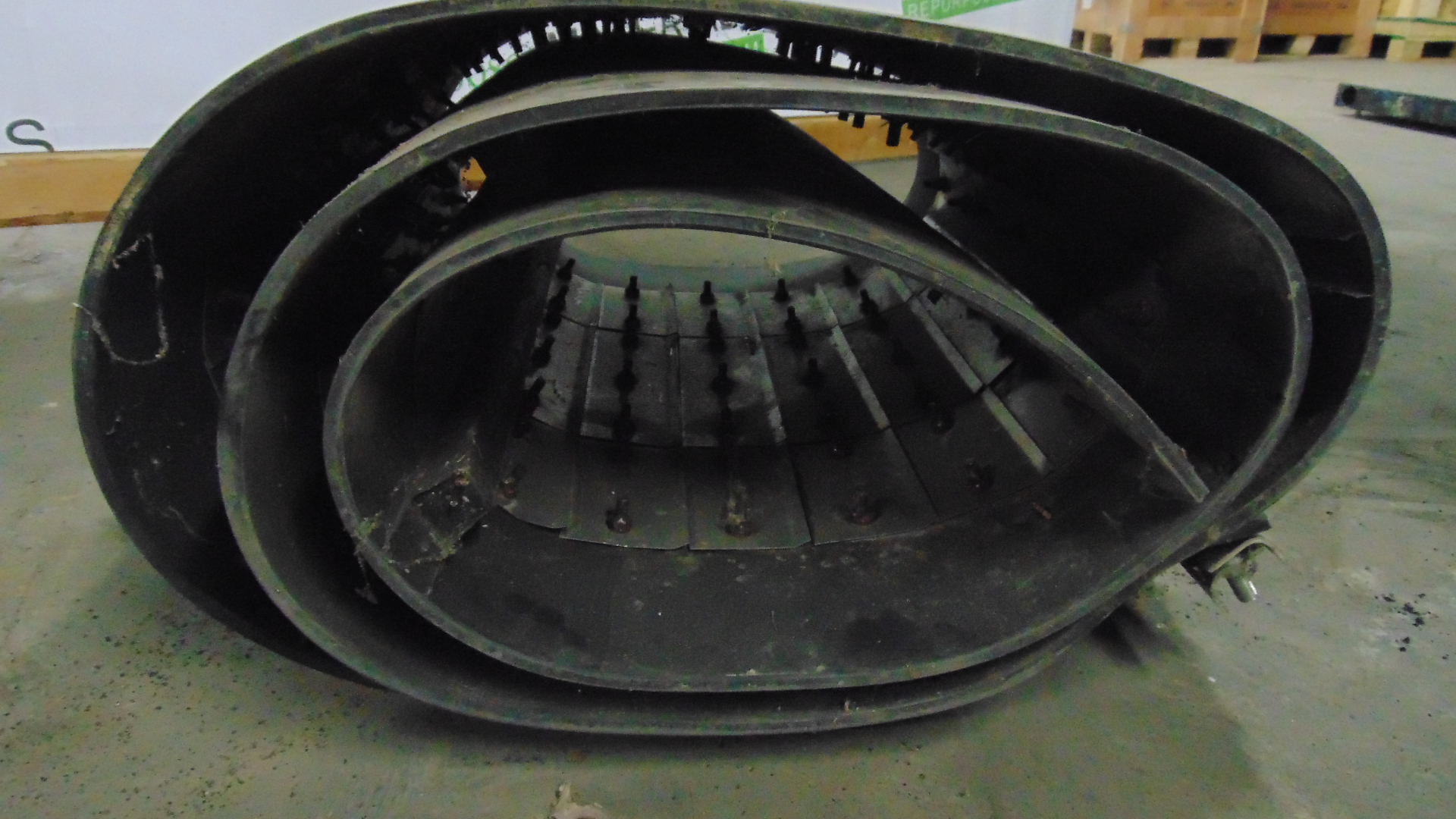 Conveyor 31-1/2" x 12' x 3/8" Cleats