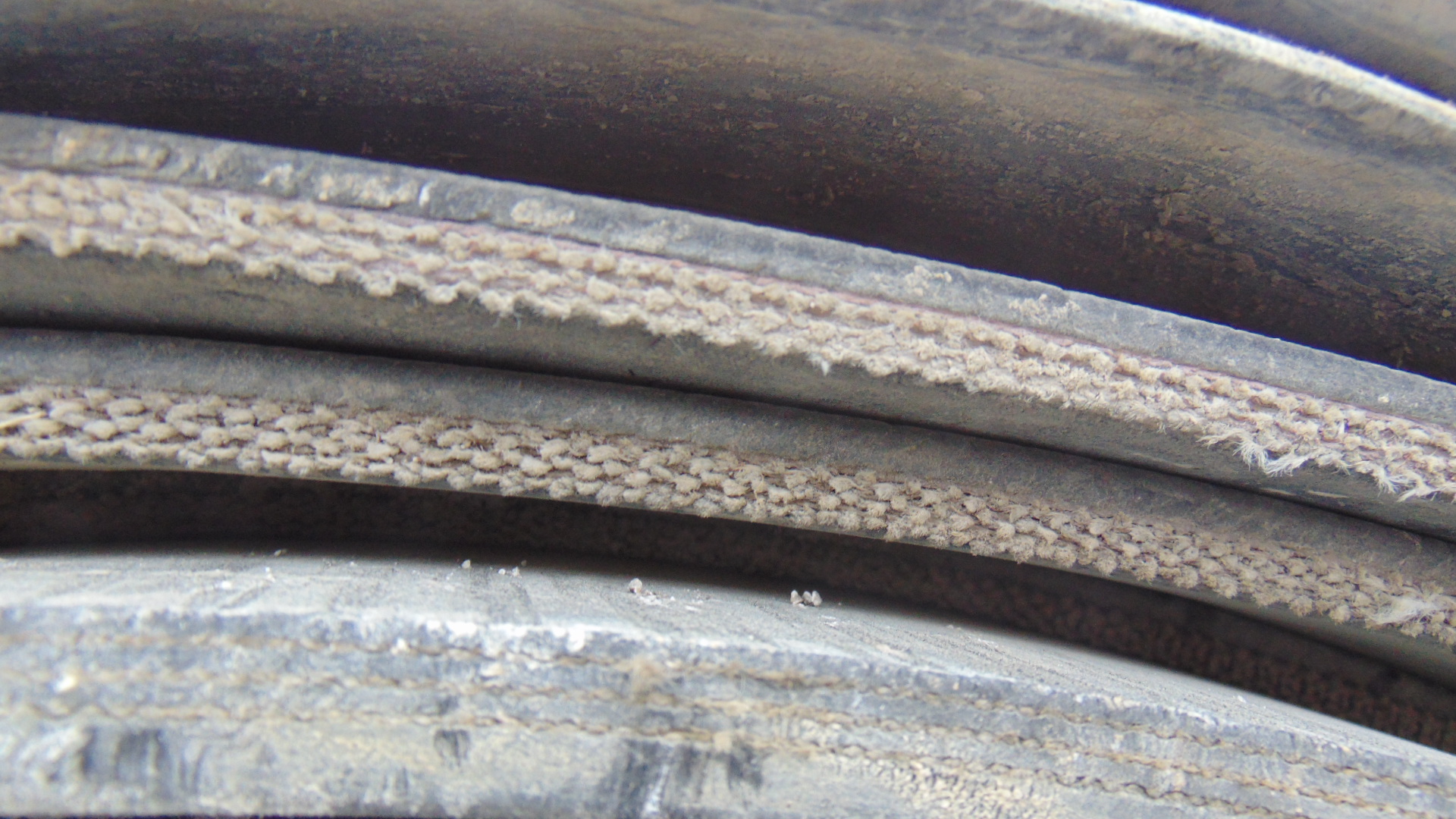 Conveyor 33" x 400' x Thickness Vary from 1/4" to 3/4"-3ply