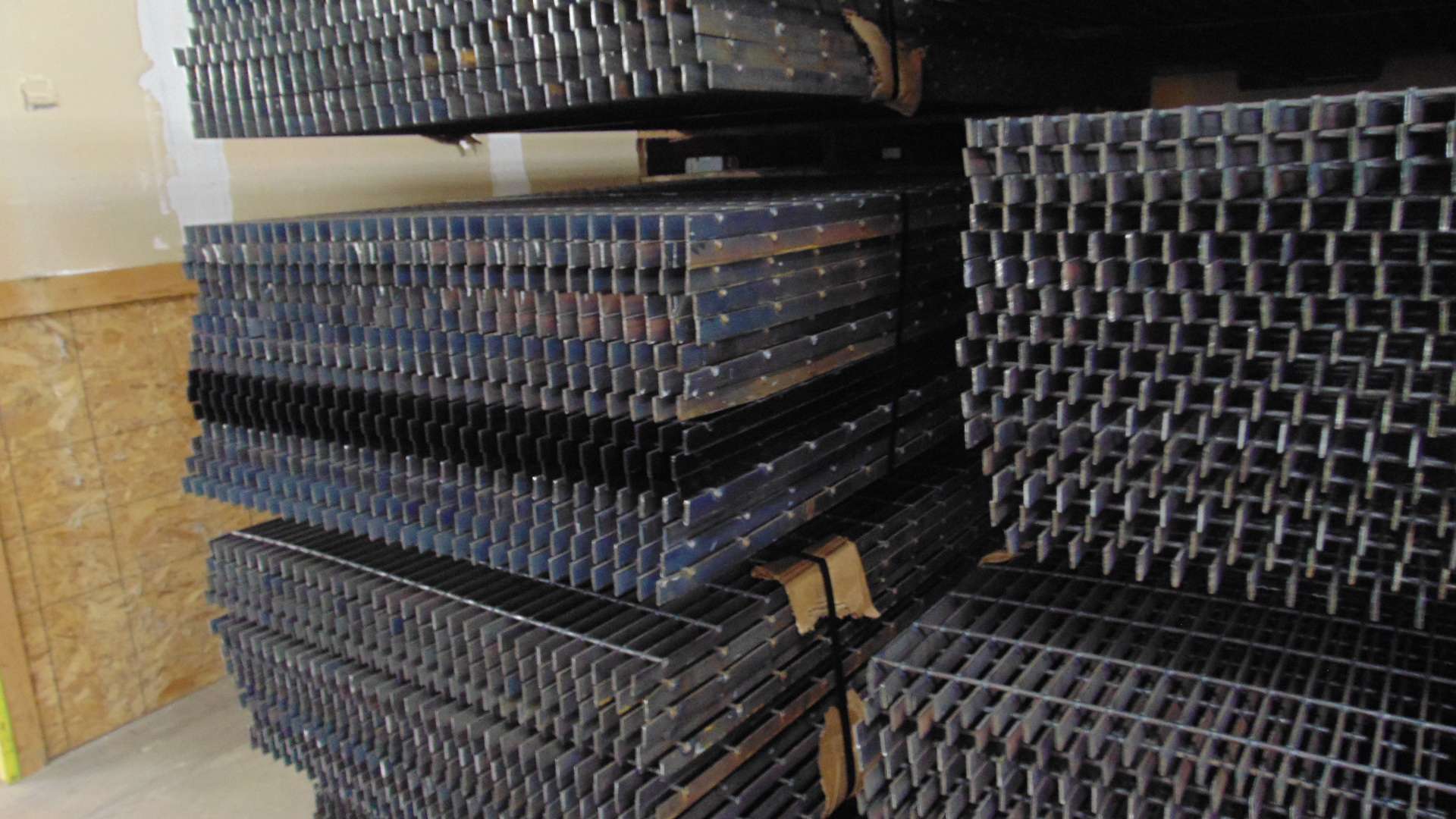 Steel Grating - 34-1/2" x 12' x 1" - Image 8