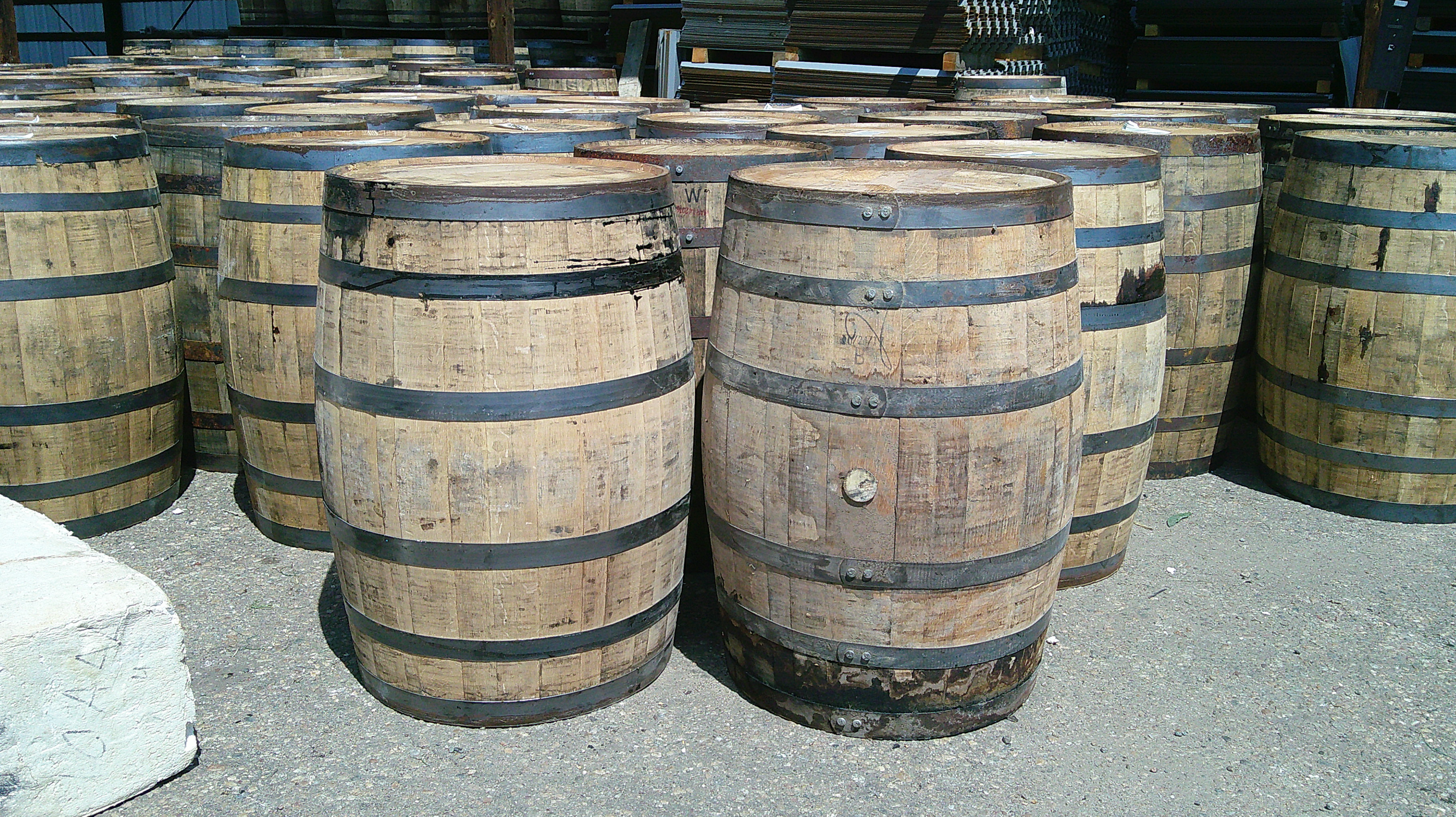 Wood Whiskey Barrel