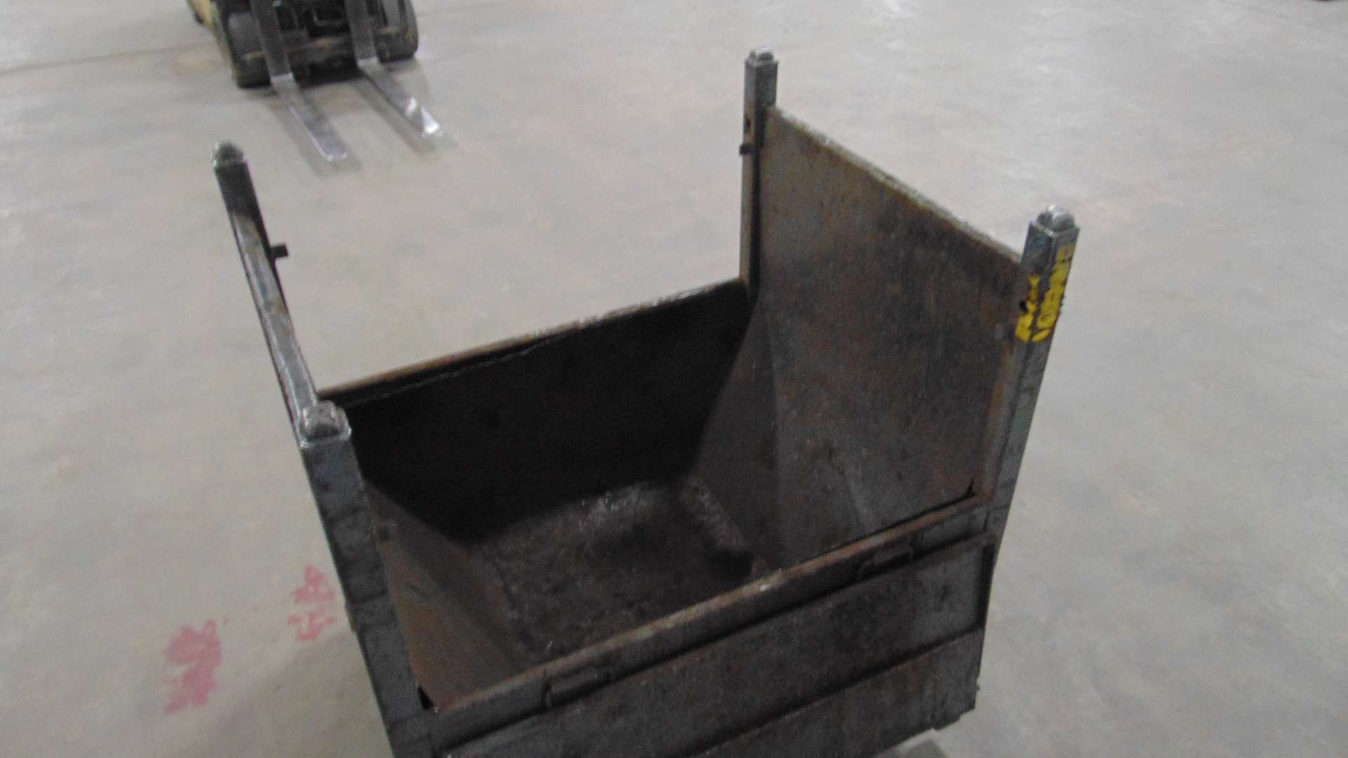 Steel Rolling Cart - 40-1/2" x 32" x 47" - Image 4