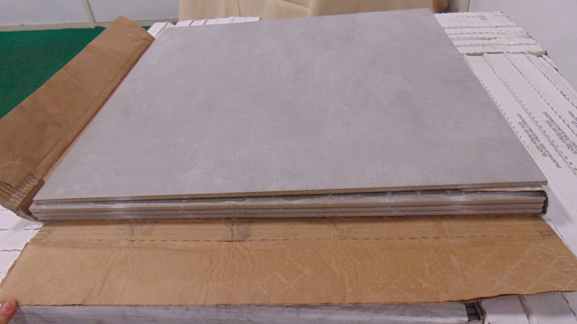 Astrino Platinum Matte - 24" x 24" - Image 6