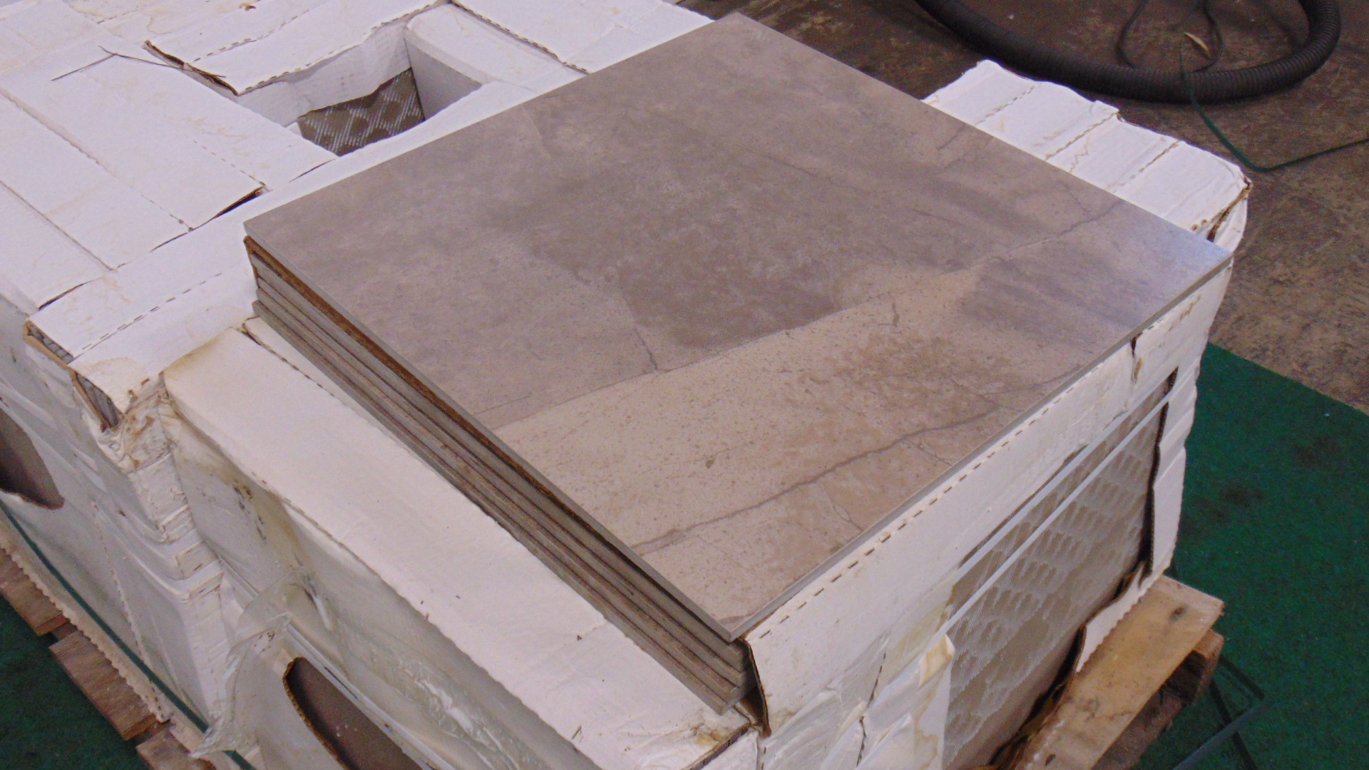 Interloc Stone - REC - 18" x 18" - Image 7