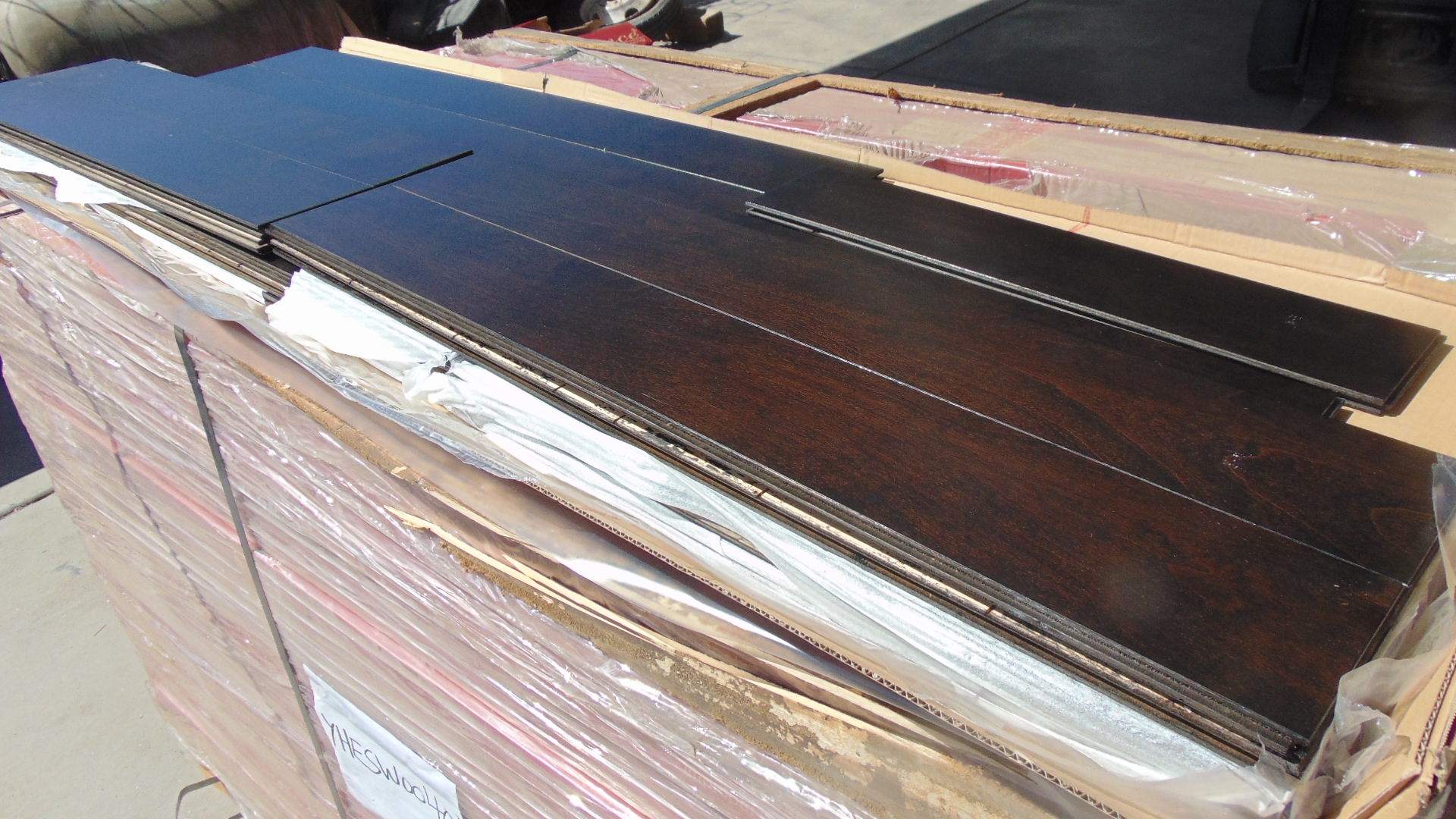 Engineered Hardwood Flooring - Verona Maple - Image 4