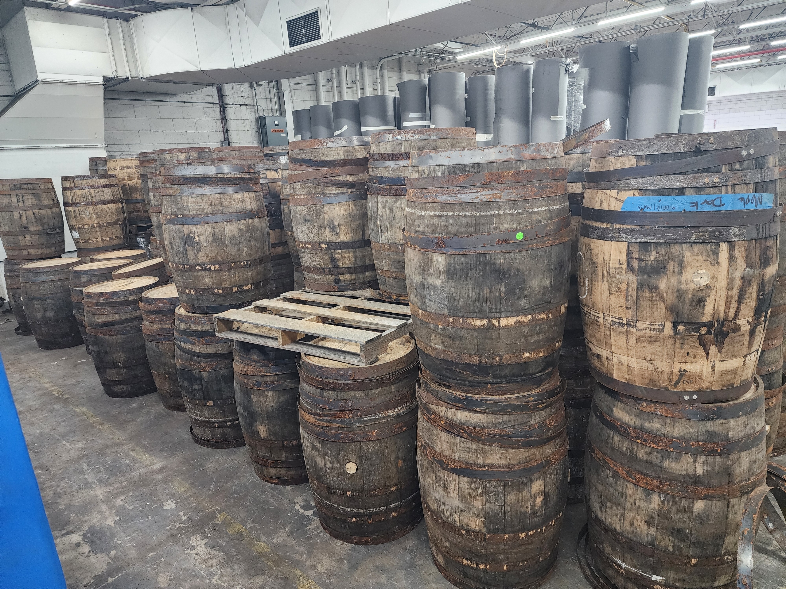 Wooden Whiskey Barrel - Image 2