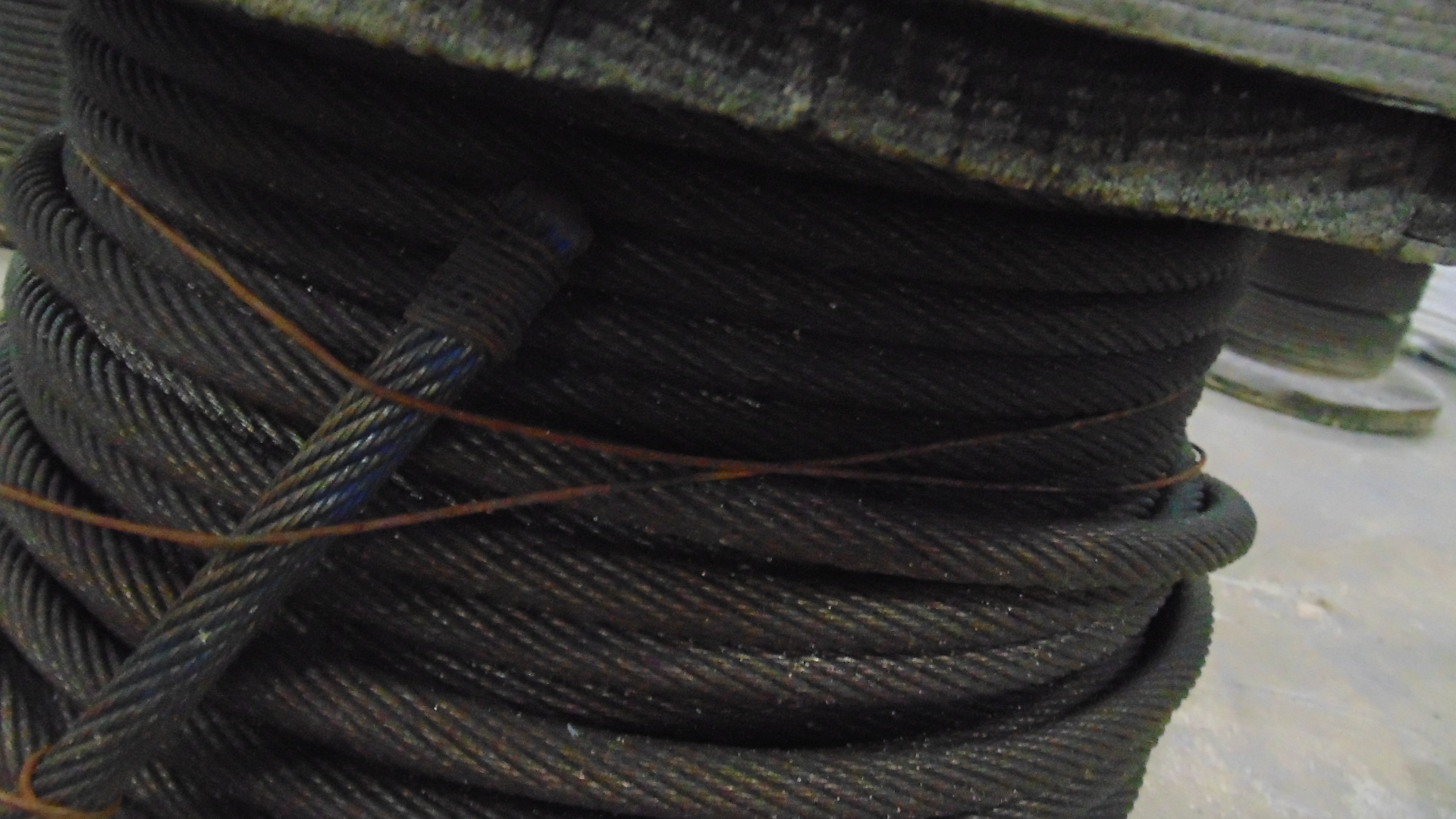 Steel Cable - 5/8" (DIA) x 300' - Image 4