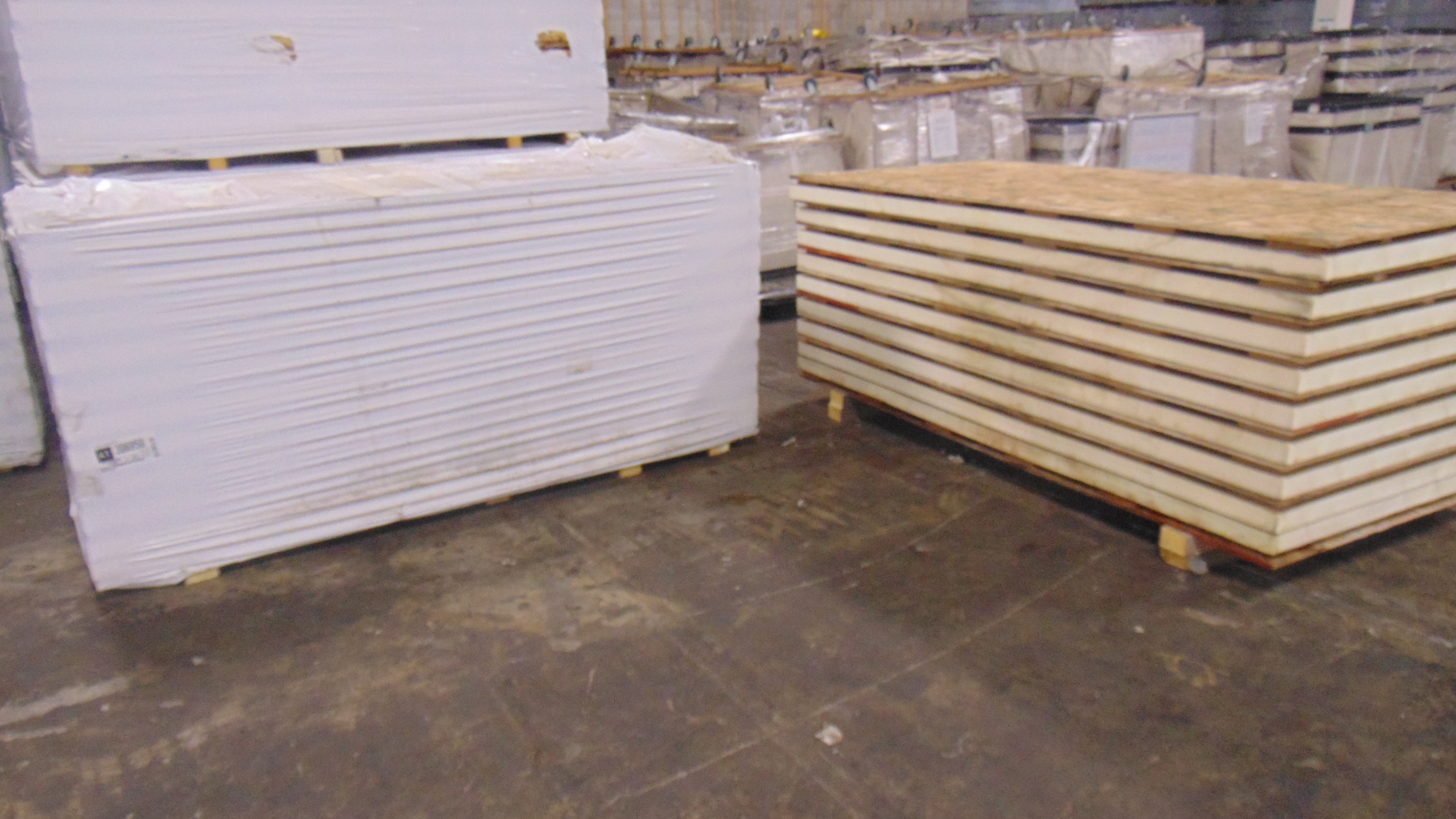 Vented Nail Base Insulation - Poly-Iso - 2.5" x 4' x 8' - Image 4