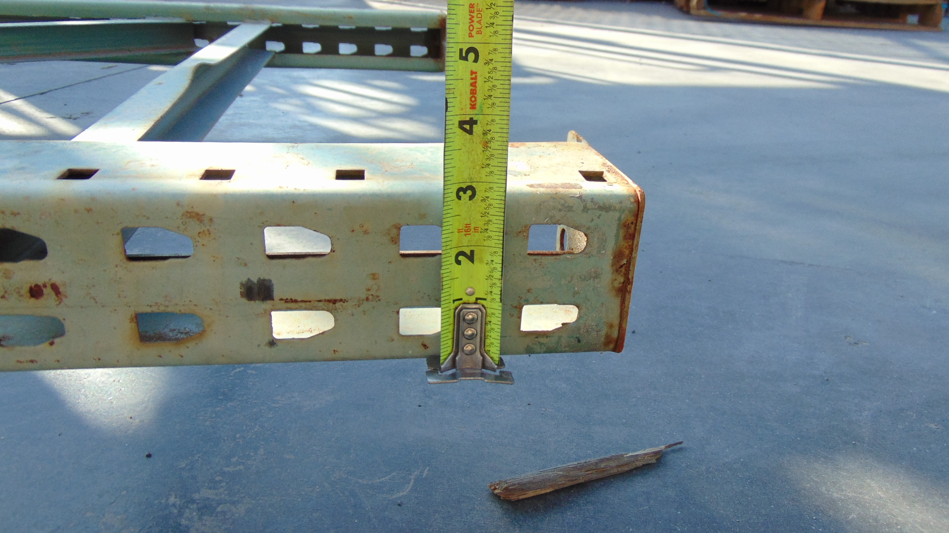Pallet Racking Upright - 32" x 14' - Image 4