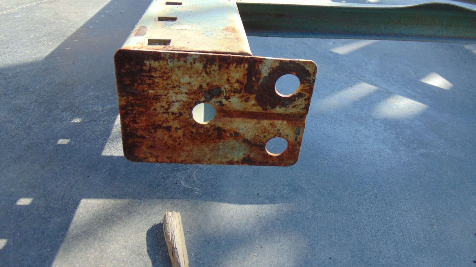 Pallet Racking Upright - 32" x 14' - Image 6