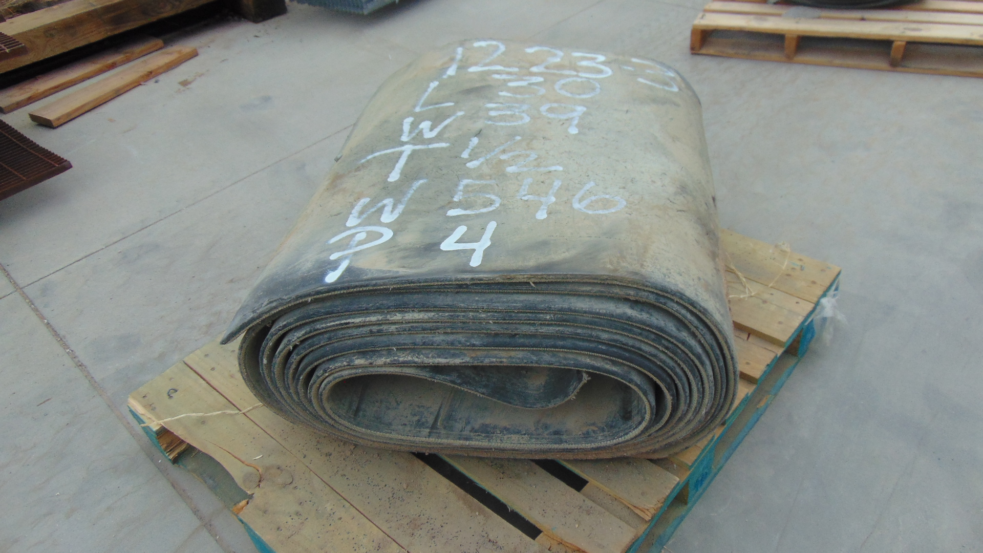 Conveyor 39" x 30' x 1/2" - 4 ply