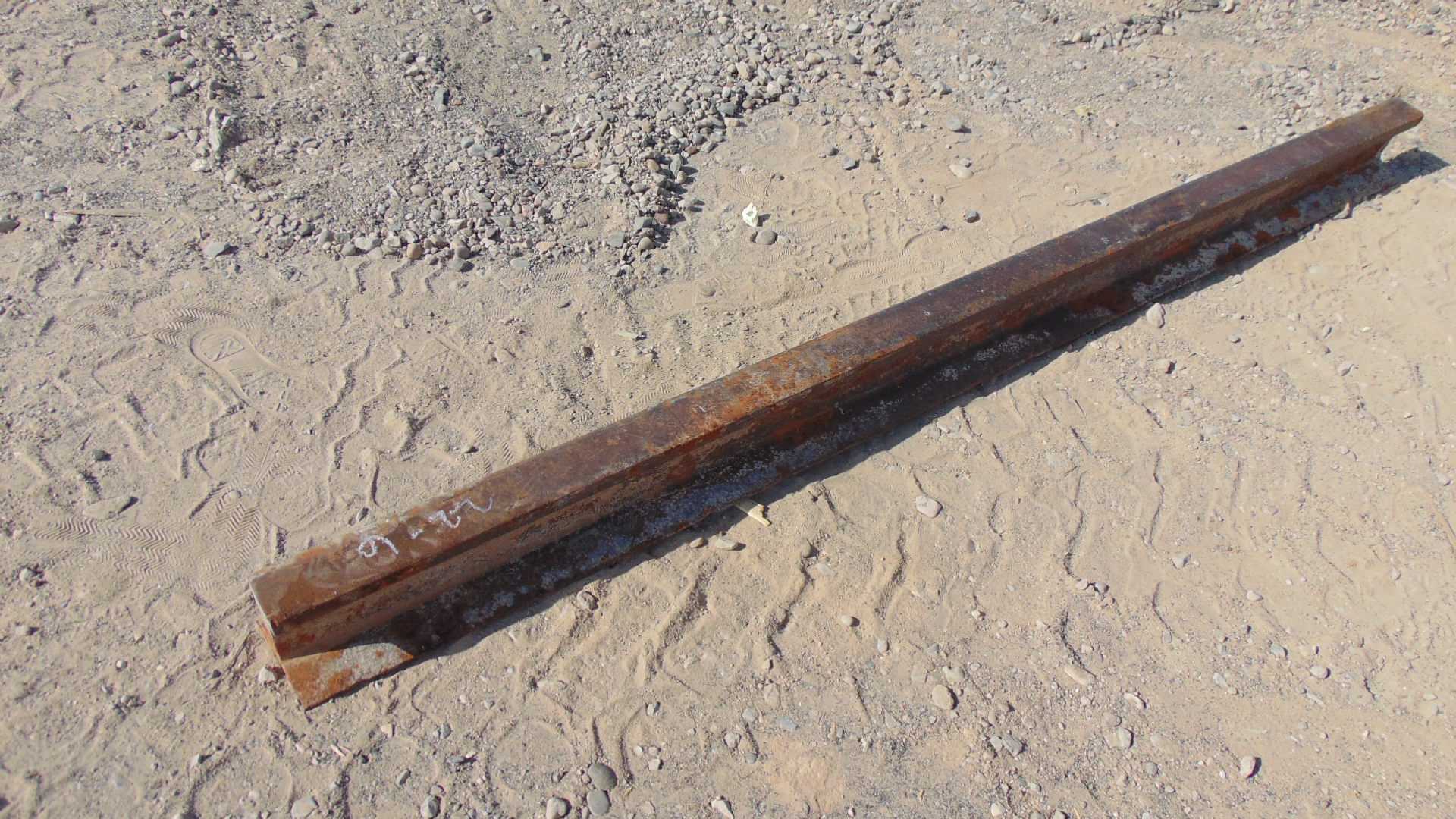 reclaimed steel railroad rail