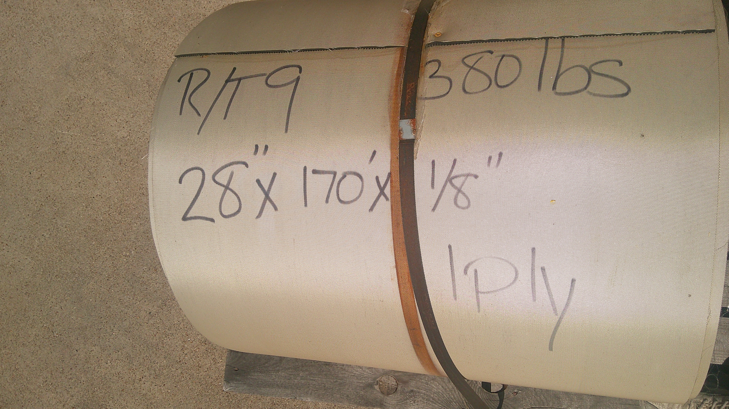Rough Top Conveyor 28" x 170' x 1/8" - 1ply - Image 4