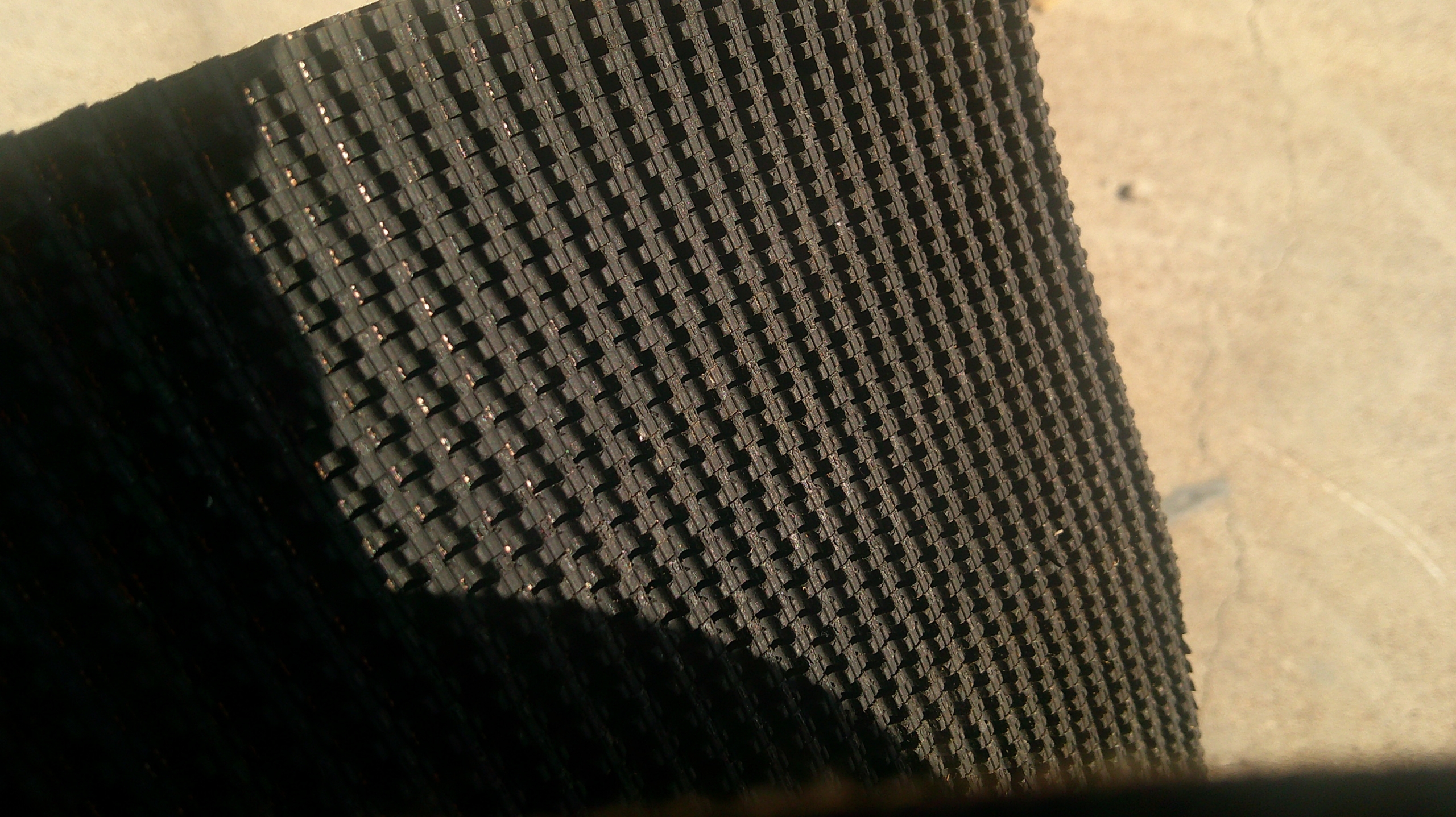 Rough Top Conveyor 24" x 300' x 1/8" - 1ply - Image 2