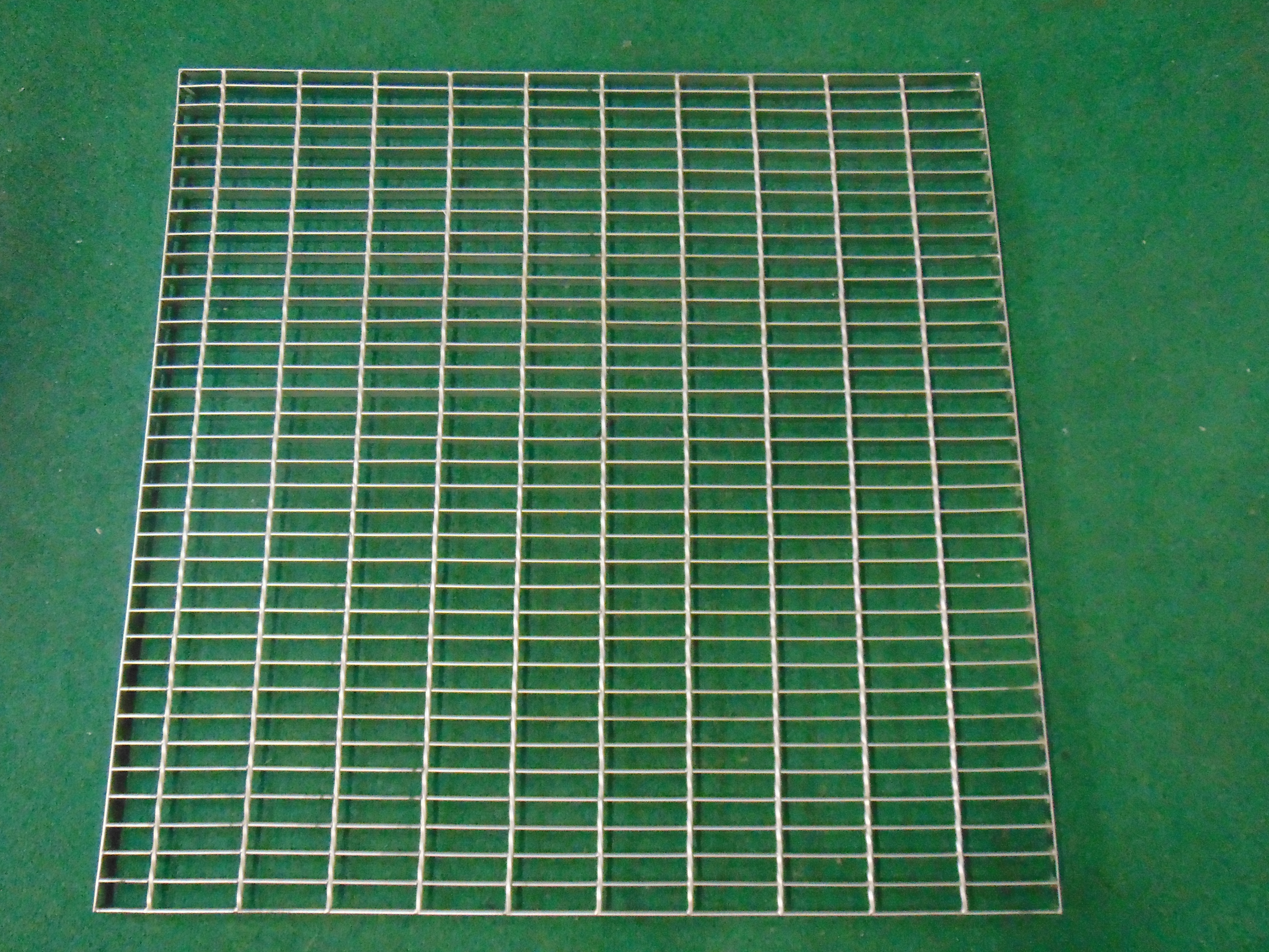 Steel Grating - Stainless - 41-5/8" x 41-1/4" x 1"