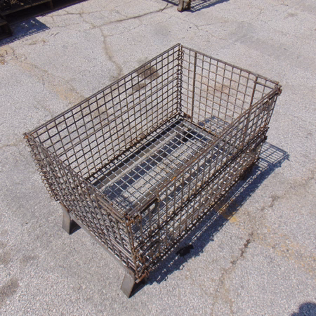 Collapsible Wire Bin