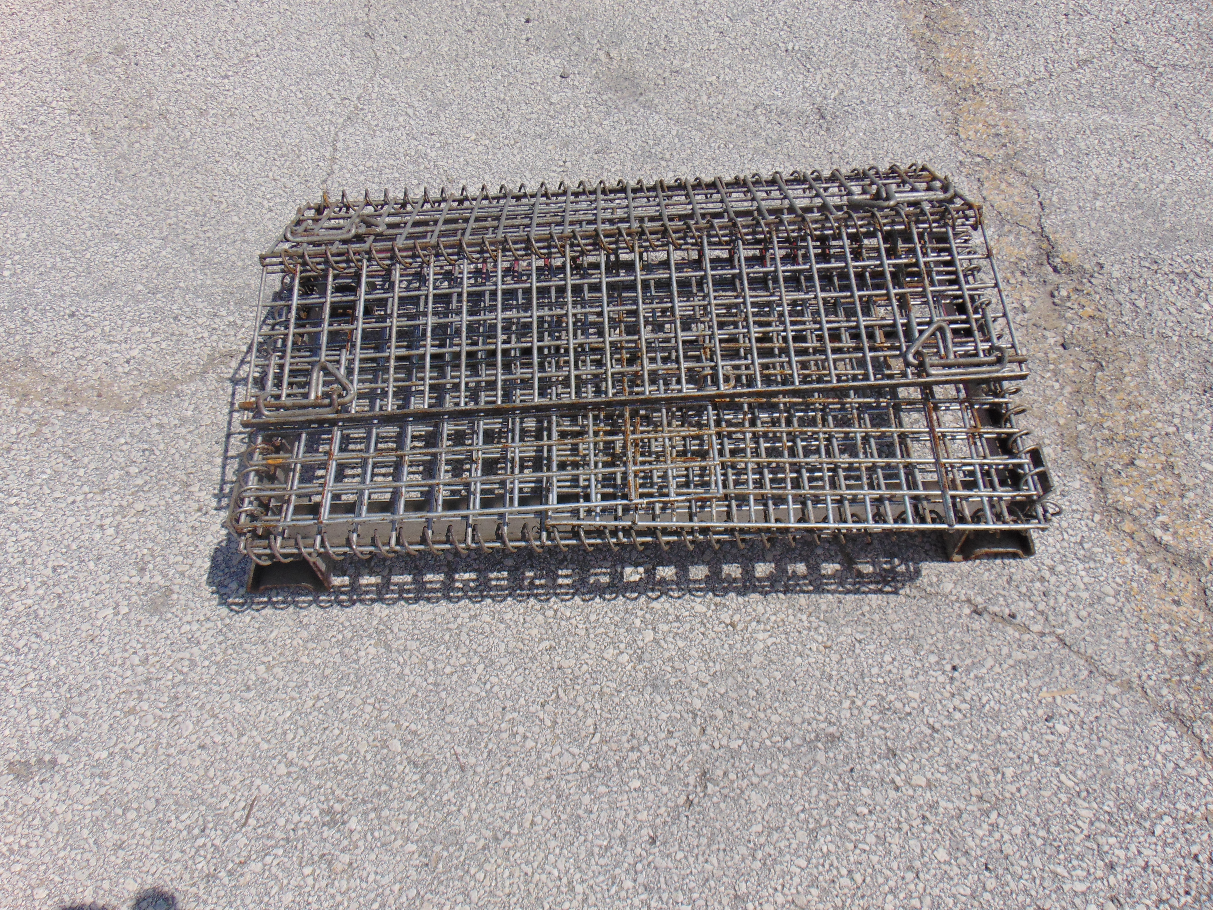 Collapsible Wire Bin