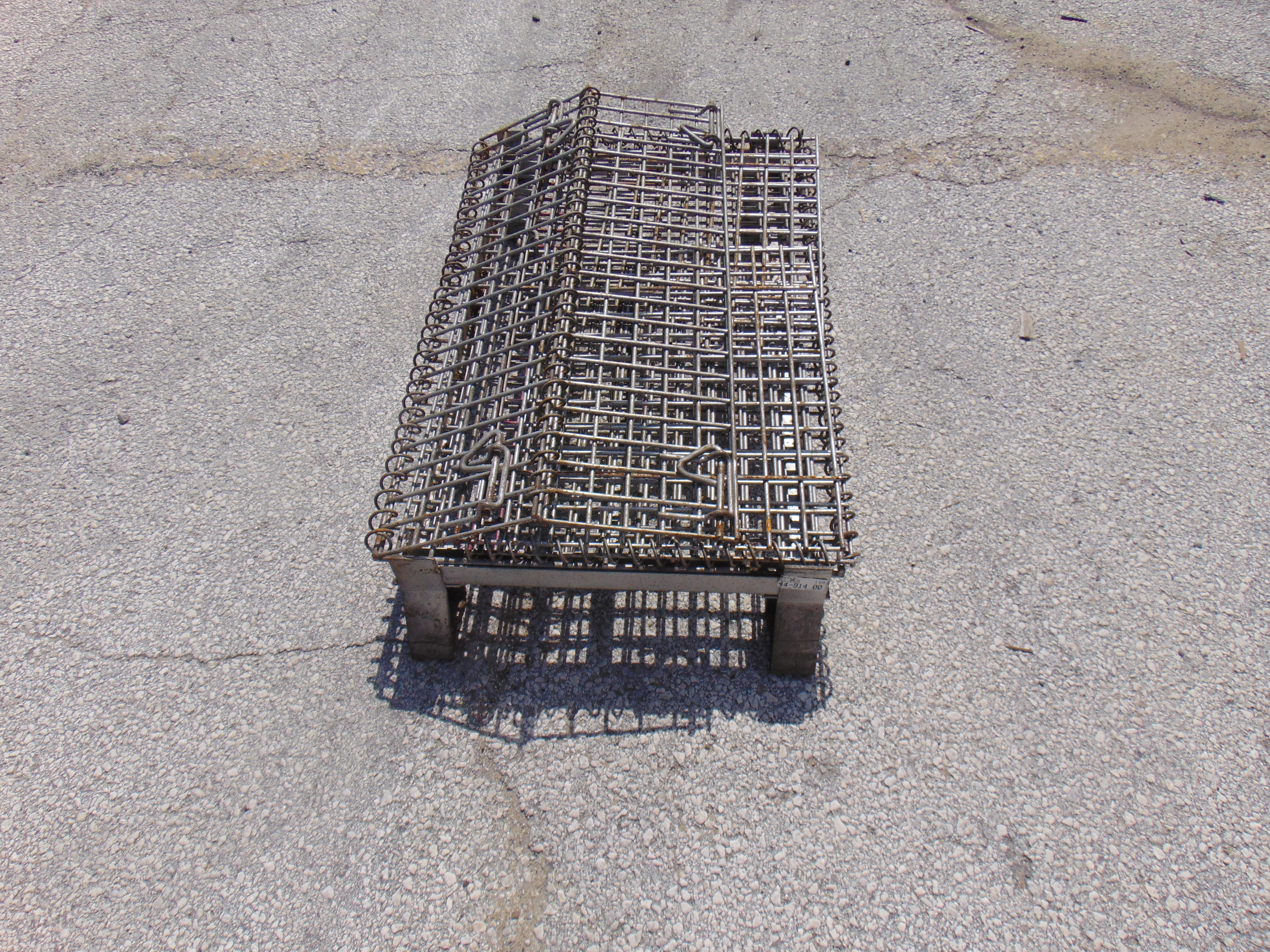 Collapsible Wire Bin