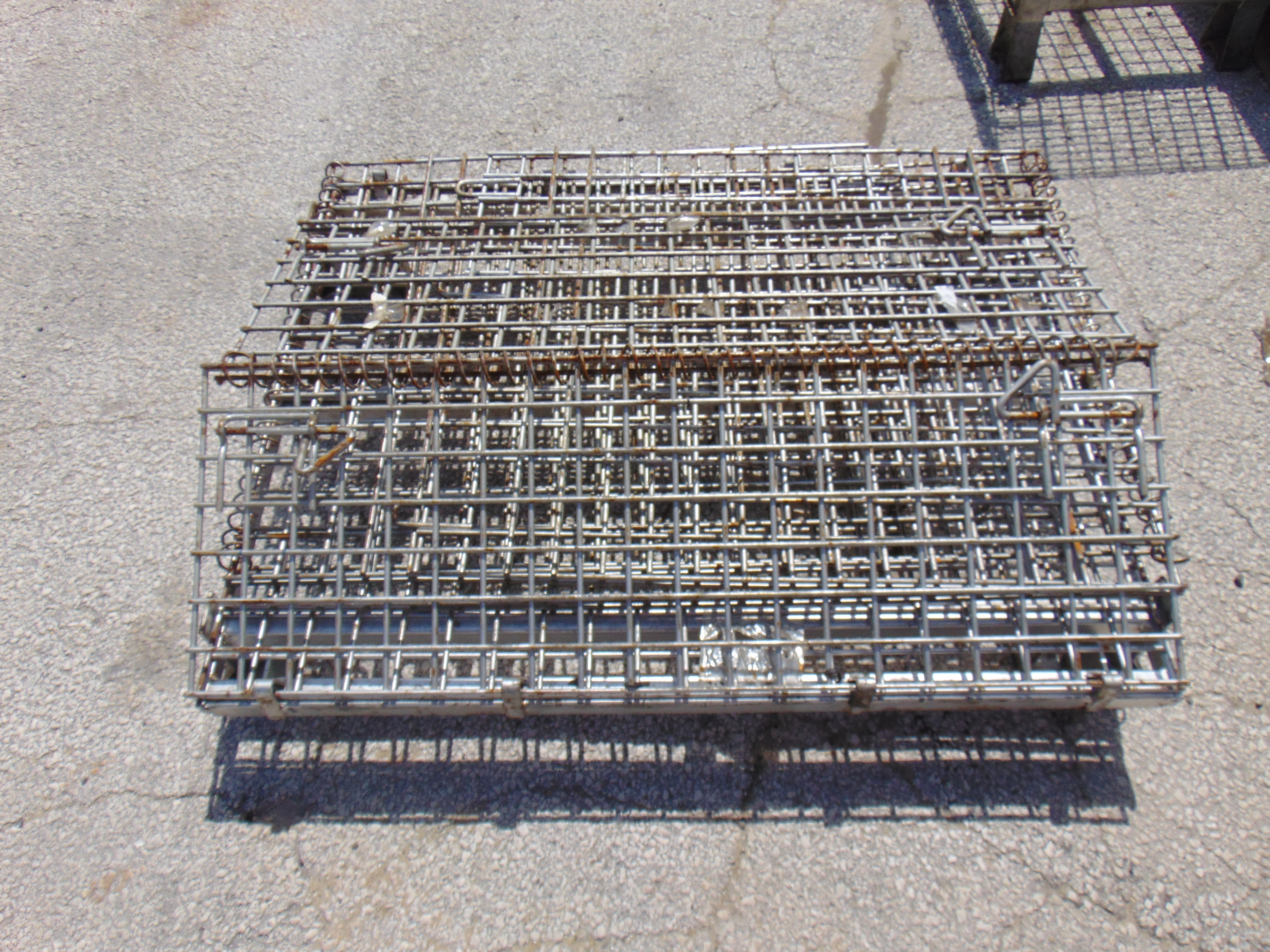 Collapsible Wire Bin
