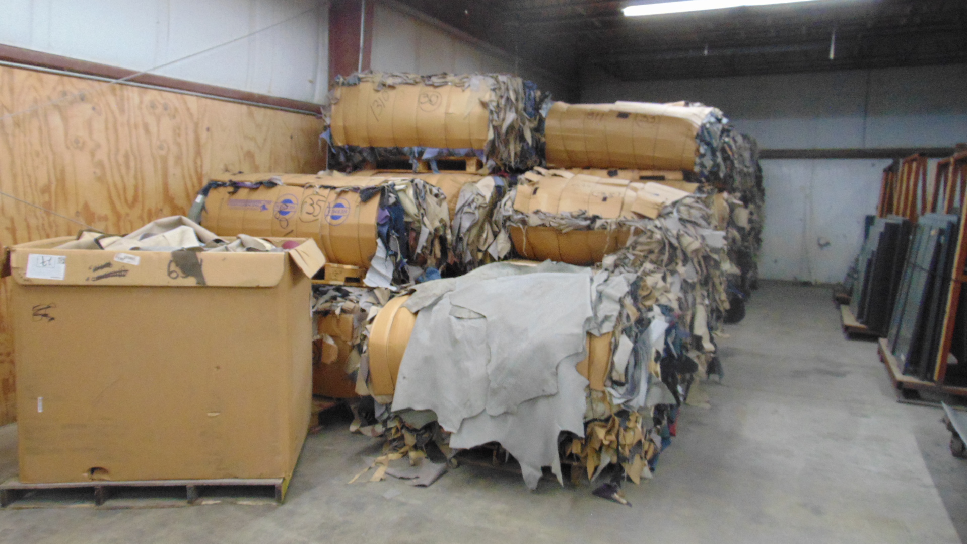 Bale of Leather Scraps - Image 10