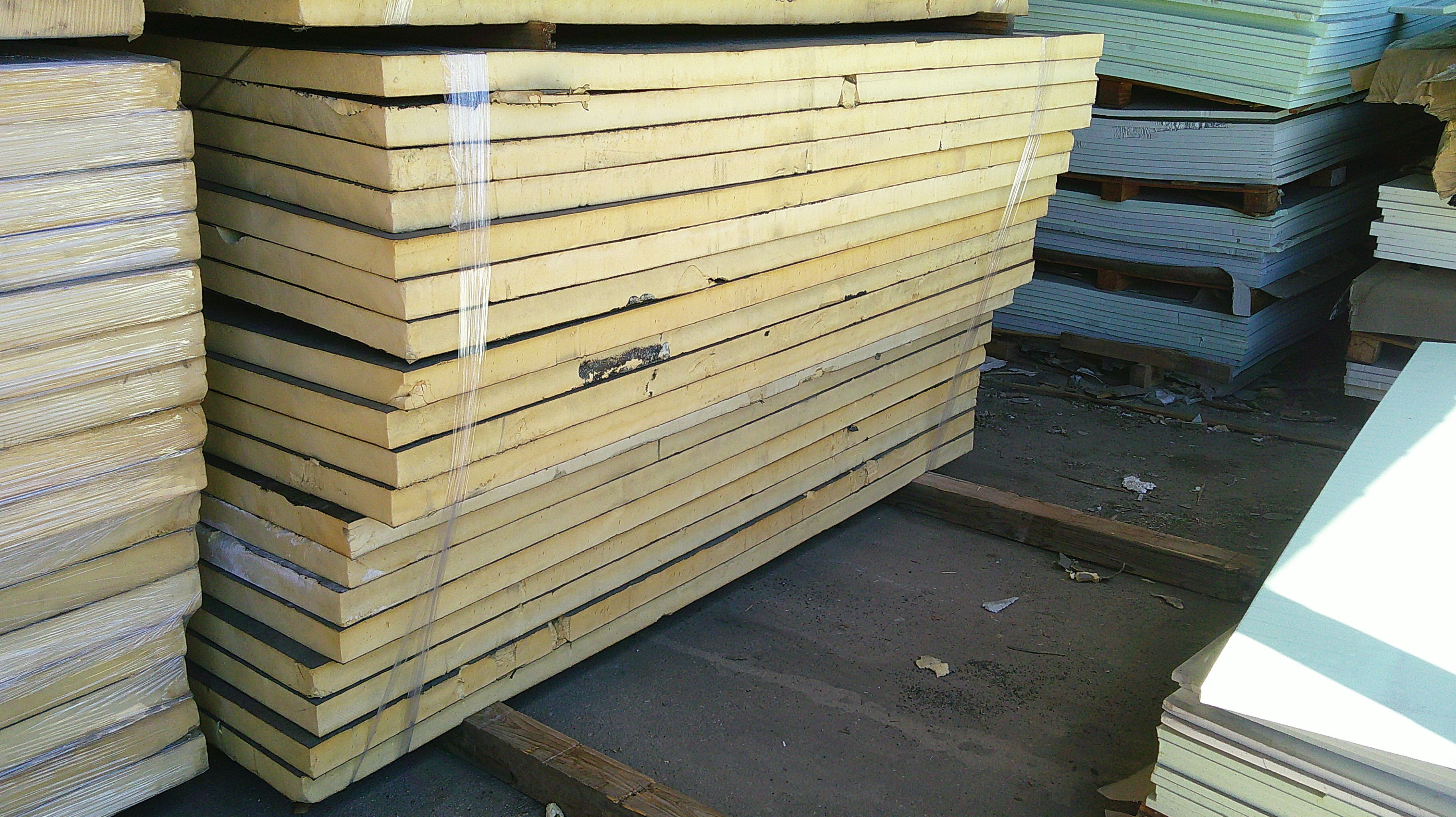 Insulation - Poly-Iso - 2" x 4' x 8'