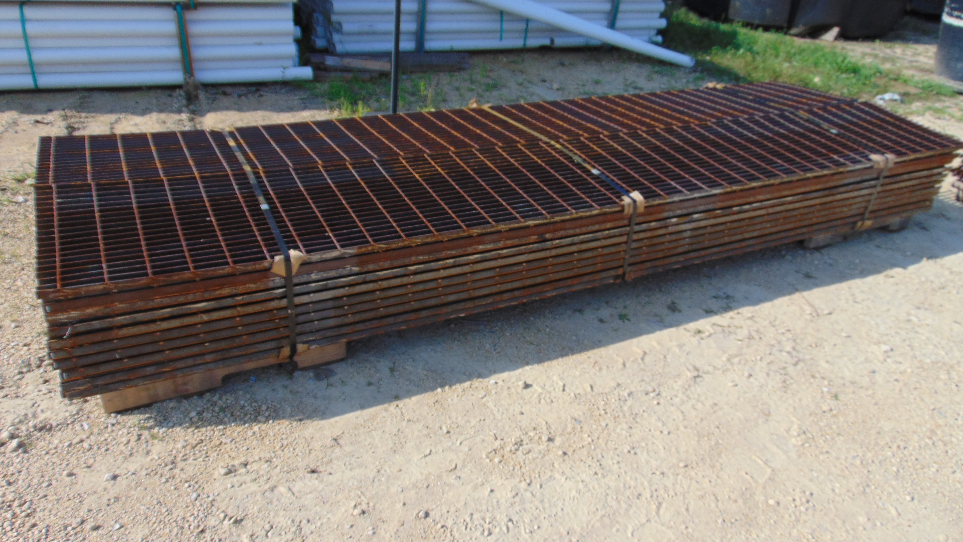 Steel Grating - 28-1/2" x 12' x 1" - Image 2