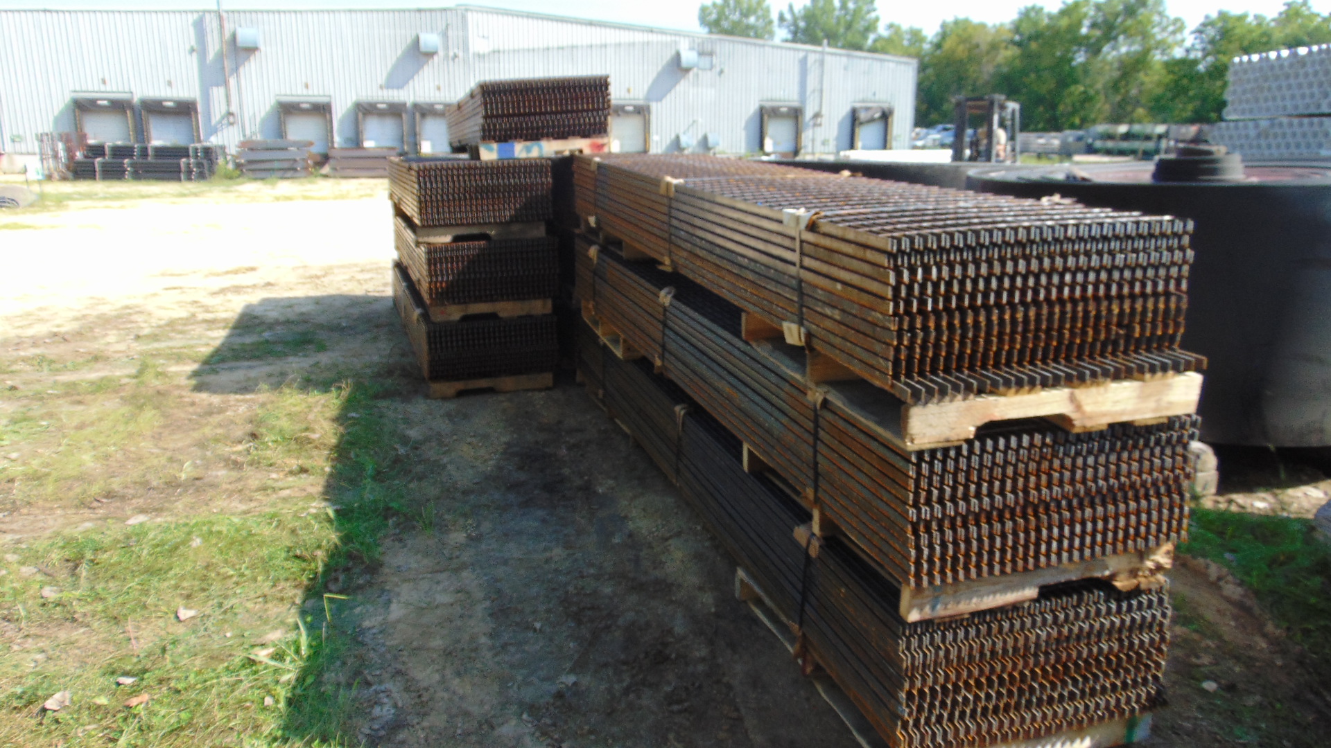 Steel Grating - 28-1/2" x 12' x 1" - Image 5